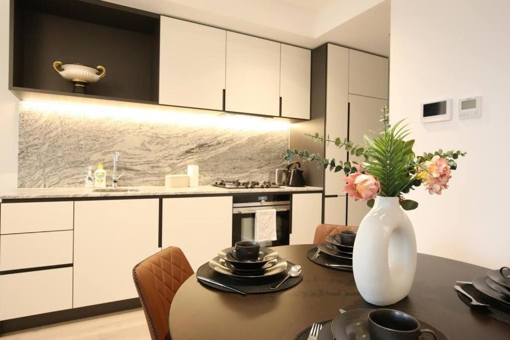 מלבורן Luxury 2Bedroom2Bathroom Apartment At Mel Cbd מראה חיצוני תמונה